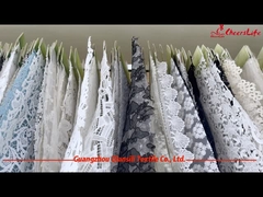 Διάφορο ύφασμα δαντελλών μόδας κατάλληλο για το φόρεμα, παραγωγή επεξεργασίας ενδυμασίας.